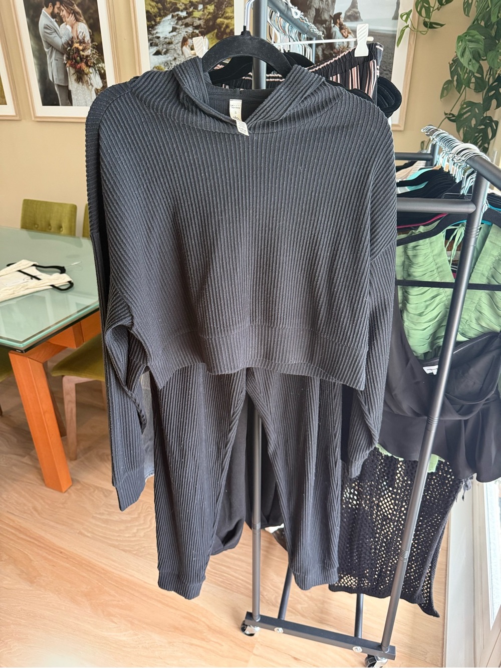 ALO Muse Black Ribbed Cropped Hoodie & Sweatpant, Size Small Matching Set